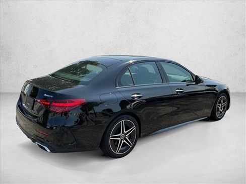 Used 2024 Mercedes-Benz C 300 4MATIC Sedan image 5