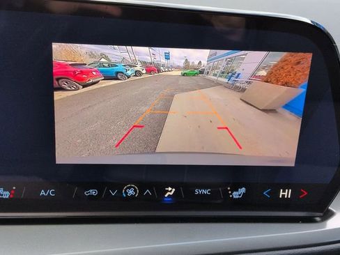 New 2026 Chevrolet Traverse LT w/ LPO, Floor Liner Package image 16