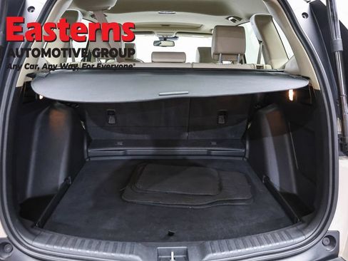 Used 2018 Honda CR-V Touring image 9