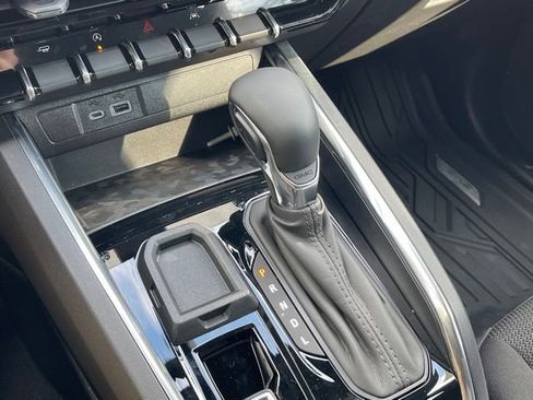 New 2026 GMC Canyon Elevation w/ Convenience Package image 14