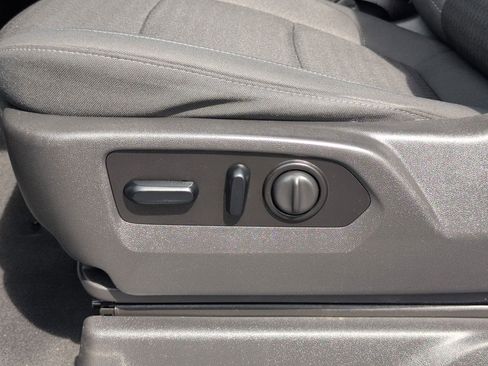 Used 2021 Chevrolet Silverado 1500 LT image 14