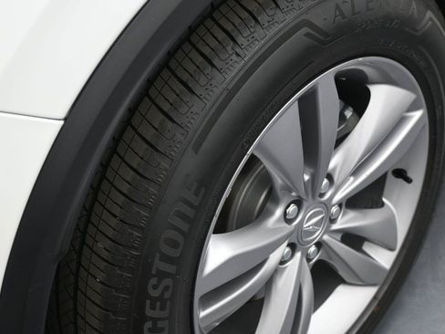 Used 2025 Acura MDX SH-AWD image 15