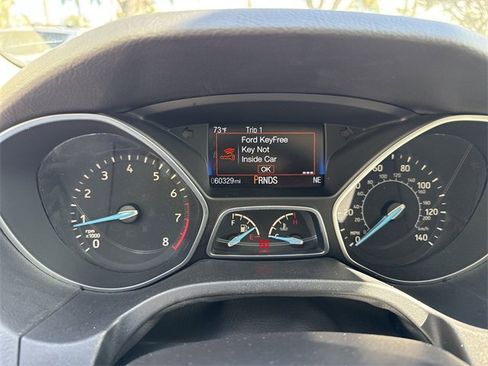 Used 2017 Ford Focus Titanium w/ Titanium Technology Package image 15