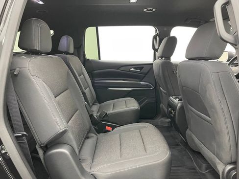 Used 2025 Chevrolet Traverse LT w/ LPO, Floor Liner Package AWD/4WD image 37