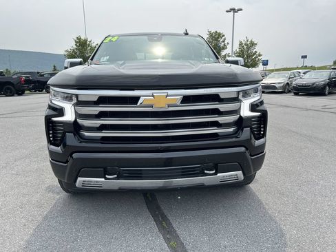 Used 2024 Chevrolet Silverado 1500 High Country w/ Technology Package AWD/4WD image 14