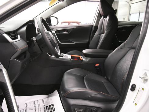 Used 2024 Toyota RAV4 Adventure AWD/4WD image 10
