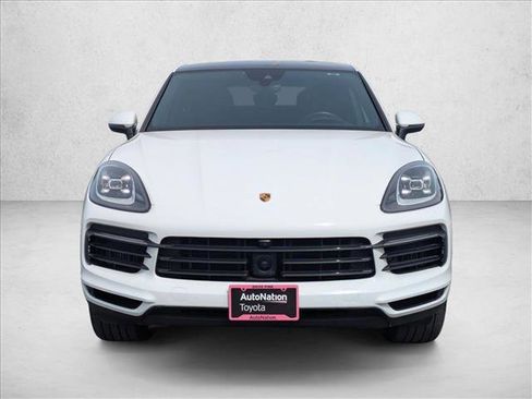 Used 2021 Porsche Cayenne Coupe AWD/4WD image 2