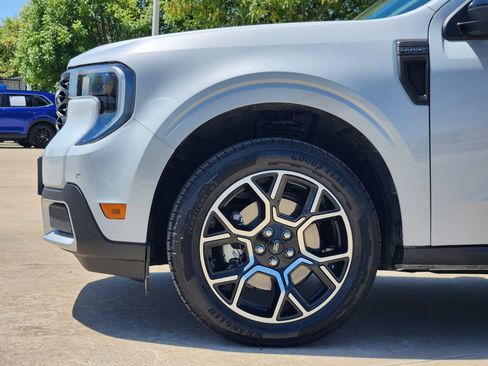 Used 2026 Ford Maverick Lariat w/ 4K Tow Package AWD/4WD image 8
