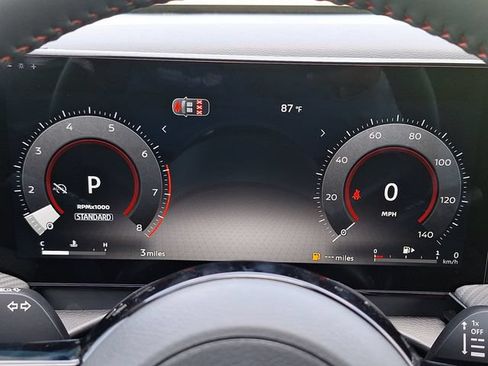 New 2026 Nissan Kicks SR FWD image 15