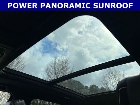 Used 2023 Cadillac Escalade ESV Premium Luxury image 2