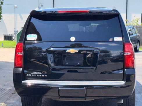 Used 2015 Chevrolet Suburban LTZ RWD image 5