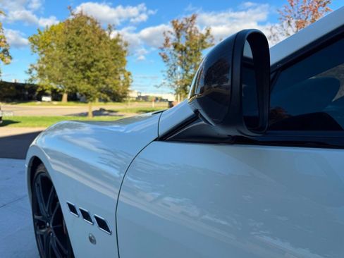 Used 2015 Maserati GranTurismo Sport image 18