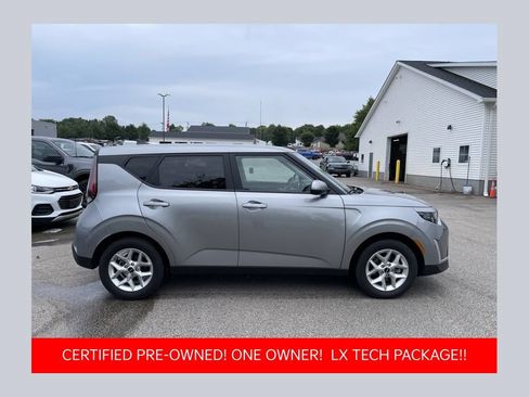 Used 2025 Kia Soul LX w/ LX Technology Package FWD image 1