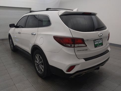 Used 2017 Hyundai Santa Fe SE w/ Cargo Package image 5