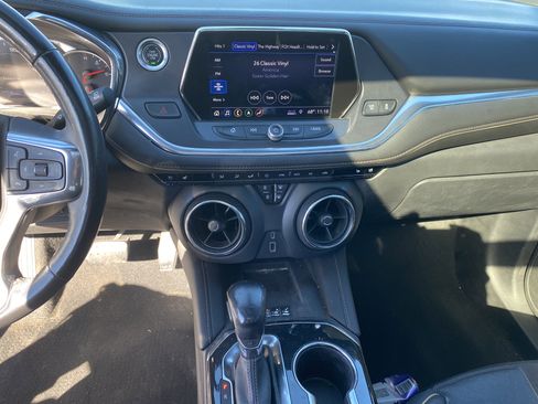 Used 2019 Chevrolet Blazer Premier w/ Sun and Wheels Package image 11