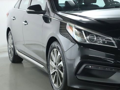 Used 2017 Hyundai Sonata Sport w/ Value Edition Package 02 image 9