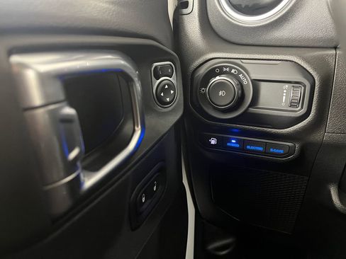 Used 2023 Jeep Wrangler Unlimited Sahara w/ Cold Weather Group image 25