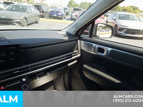 Used 2026 Hyundai Santa Fe SE FWD image 20