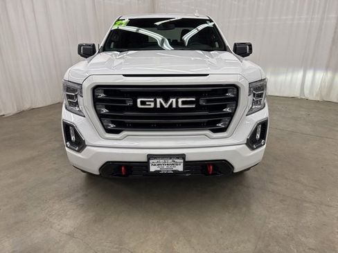 Used 2021 GMC Sierra 1500 AT4 image 2