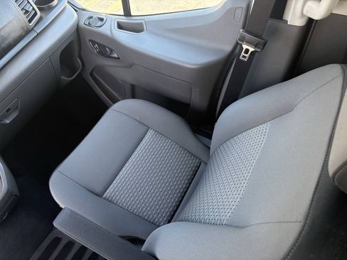 Used 2025 Ford Transit 350 XLT RWD image 29