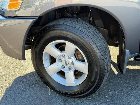 Used 2004 Nissan Titan SE w/ (Tow) Big Tow Pkg AWD/4WD image 20