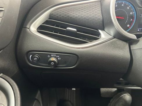 Used 2024 Chevrolet Malibu LT FWD image 14