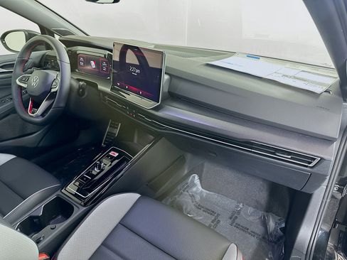 New 2025 Volkswagen GTI Autobahn image 31