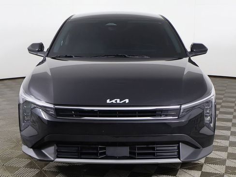 Used 2025 Kia K4 EX image 9