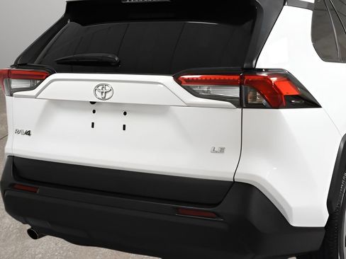 Used 2023 Toyota RAV4 LE image 3