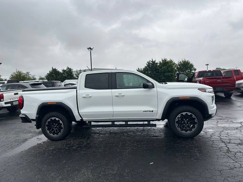Used 2026 GMC Canyon AT4 w/ Technology Plus Package AWD/4WD image 4