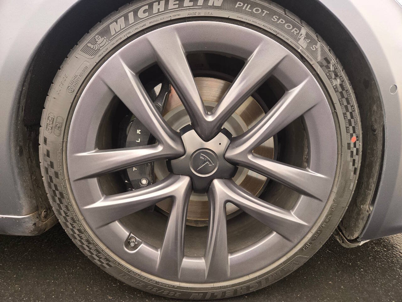 Used 2021 Tesla Model S Long Range AWD/4WD image 18