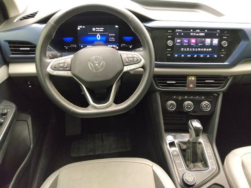 Used 2023 Volkswagen Taos SE image 22
