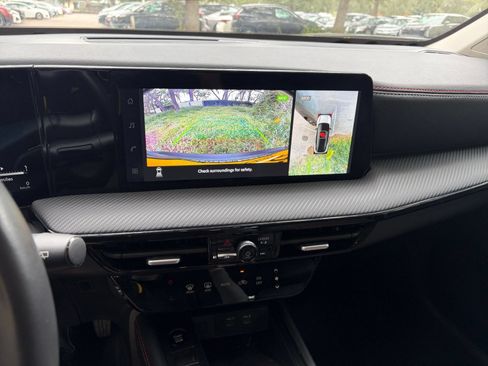 Used 2026 Nissan Kicks SR FWD image 17