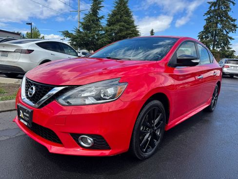 Used 2017 Nissan Sentra SR w/ SR Midnight Edition FWD image 4