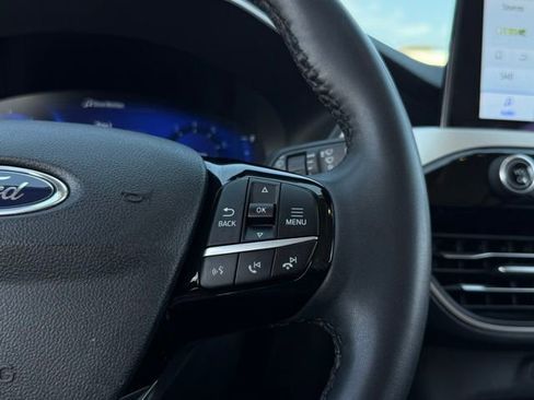 Used 2022 Ford Escape SEL w/ Technology Package AWD/4WD image 8