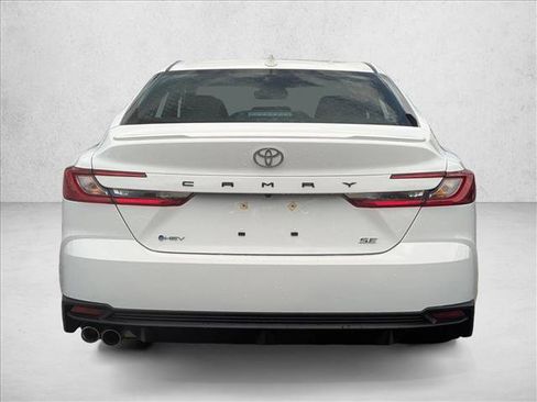 Used 2025 Toyota Camry SE FWD image 7