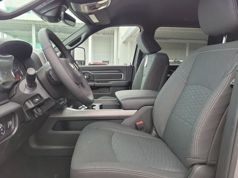 New 2026 RAM 2500 Big Horn AWD/4WD image 12
