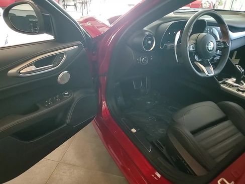 New 2025 Alfa Romeo Giulia AWD w/ Driving Assist Package image 19