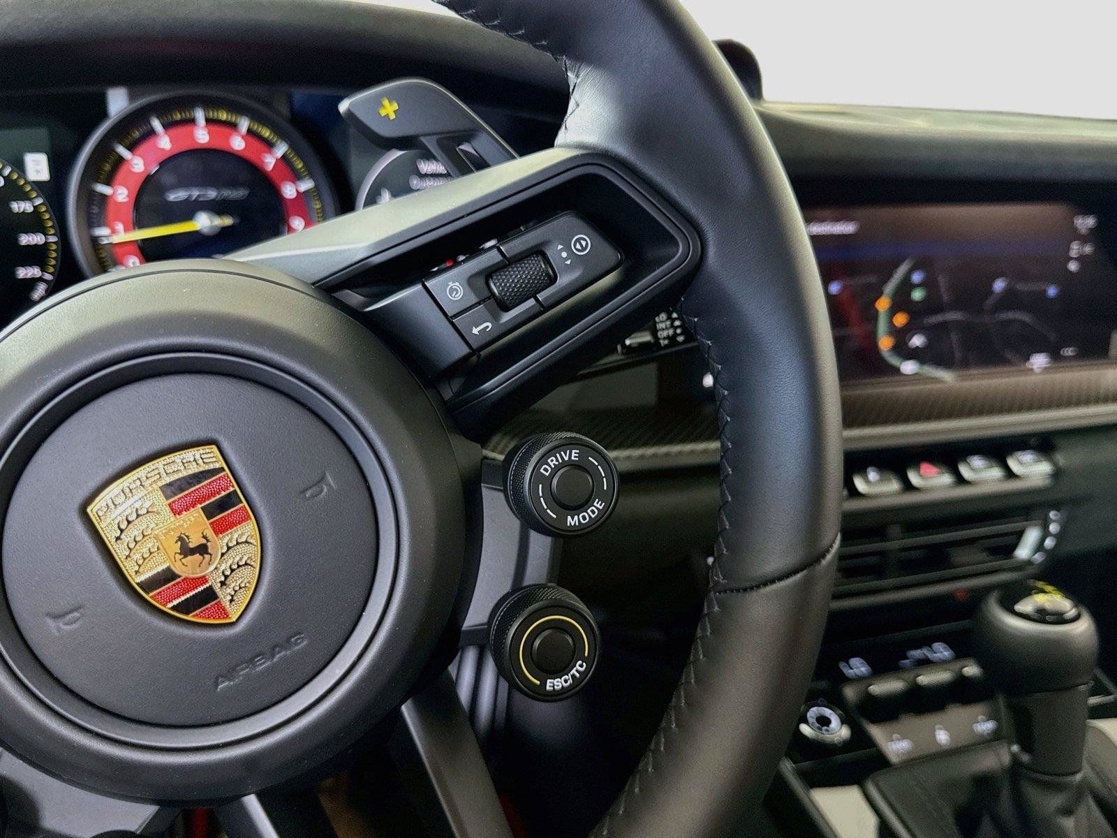 Used 2025 Porsche 911 GT3 RS RWD image 24