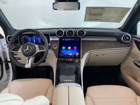 Used 2026 Mercedes-Benz GLC 300 4MATIC image 16