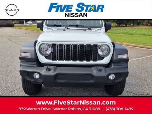 Used 2026 Jeep Wrangler Unlimited Sport AWD/4WD image 2