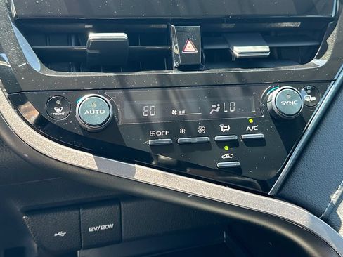 Used 2023 Toyota Camry SE FWD image 20