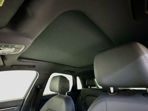 Used 2025 Audi Q3 2.0T Premium image 26