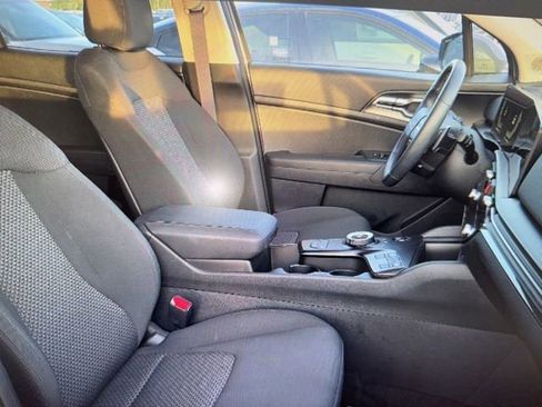 Certified 2026 Kia Sportage S AWD/4WD image 7