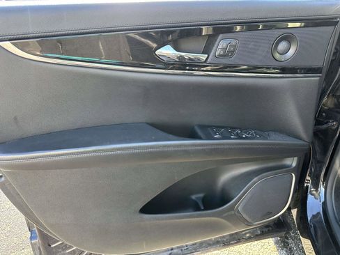 Used 2023 Lincoln Nautilus Reserve w/ Equipment Group 201A image 19