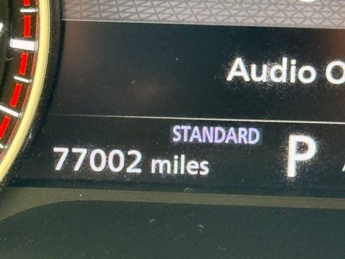 Used 2022 Nissan Pathfinder SL w/ SL Premium Package image 28