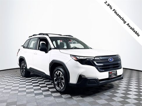 Used 2025 Subaru Forester image 1