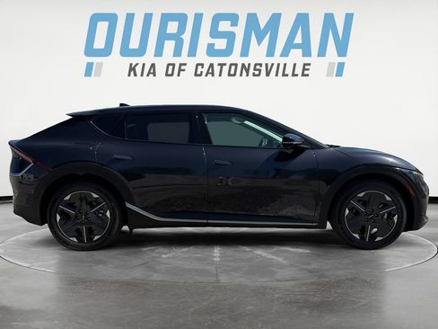 New 2025 Kia EV6 Light w/ Light LR Technology Package AWD/4WD image 7