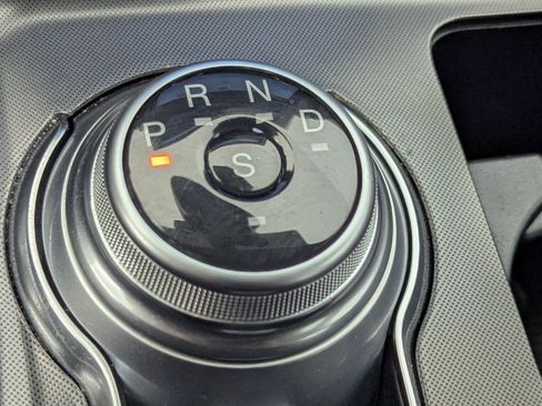 Certified 2022 Ford Edge ST-Line w/ Cargo Accessory Package image 17