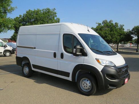 New 2023 RAM ProMaster 1500 w/ Interior LED Lighting Group FWD image 3